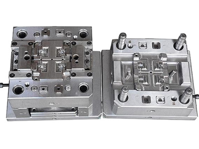 injection mold قالب الحقن